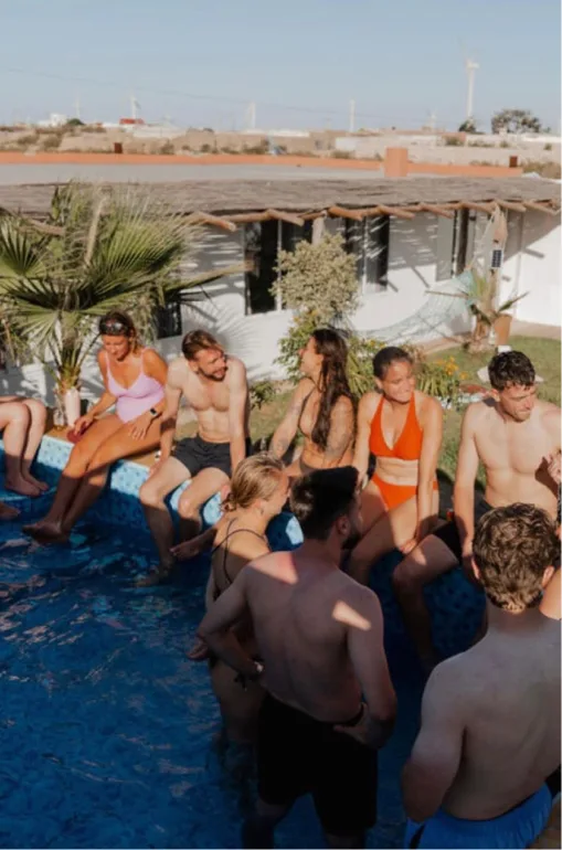 Coolsurfhouse retraites & groupes piscine